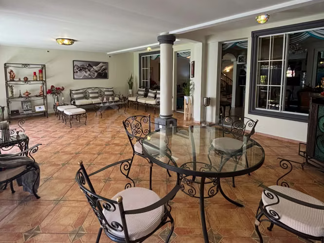 Casa en alquiler en Santa Tecla