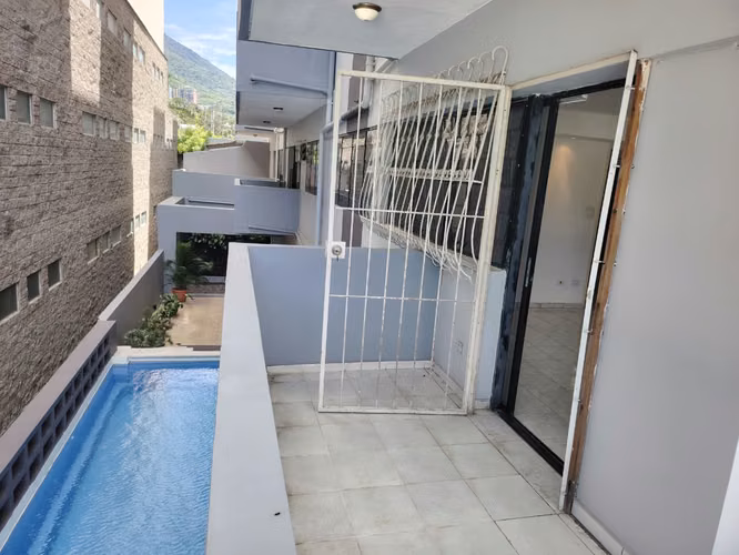 Apartamento en venta en condominio Penthouse Escalon