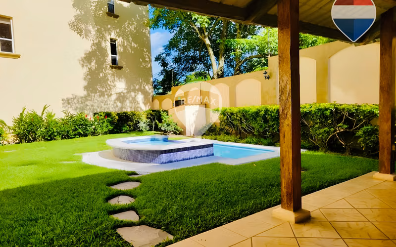 Vta. | Apto | Las Gardenias | Col. Escalón
