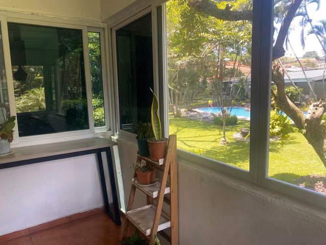 habitación amueblada en Residencial Los Pinares – Antiguo Cuscatlán - Solo mujeres**