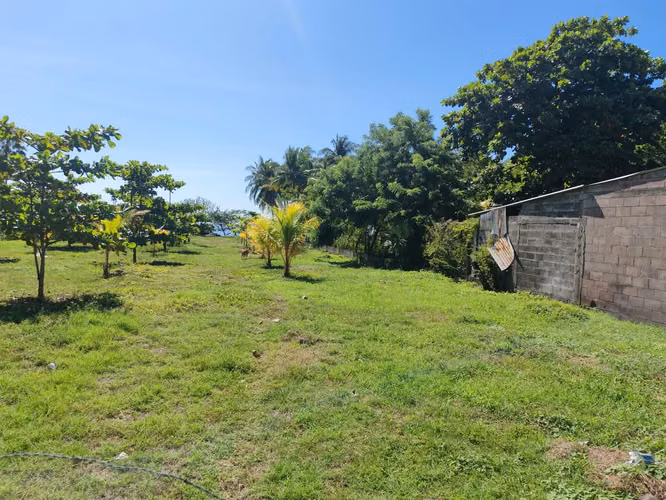 TERRENO EN PLAYA TOROLA, CONCHAGUA.