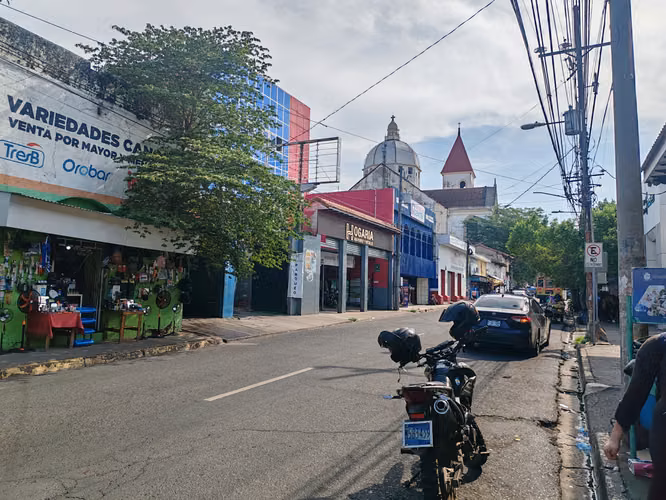 CENTRO DE SAN MIGUEL, INMUEBLE COMERCIAL