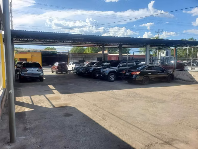 SE ALQUILA PROPIEDAD GRANDE SALIDA A SANTA ROSA, CERCA DEL NUEVO METROCENTRO, RUTA MILITAR, SAN MIGUEL.
