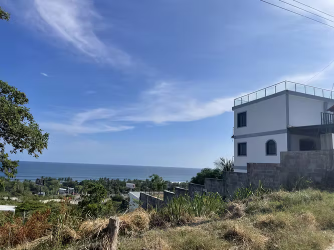 TERRENO EN VENTA EN COMPLEJO EL MIRADOR, SURF CITY, LA LIBERTAD $165,000.00