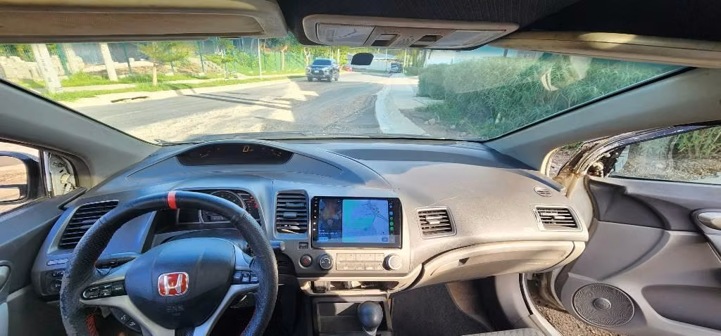 Honda civic dos puertas 2010