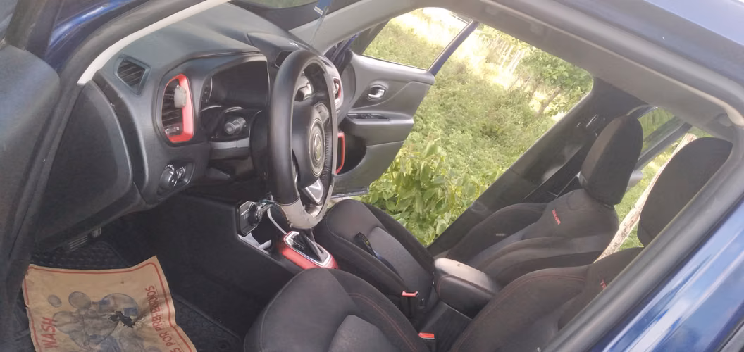 JEEP RENEGADE 4×4 TURBO MOTOR 1.3 MUY ECONOMICA TARGETA AMI NONBRE