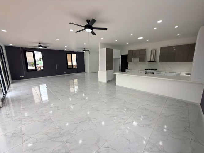 SE VENDE O SE ALQUILA CASA RESIDENCIAL LA MONTAÑA II, MODERNA - Imagen 6