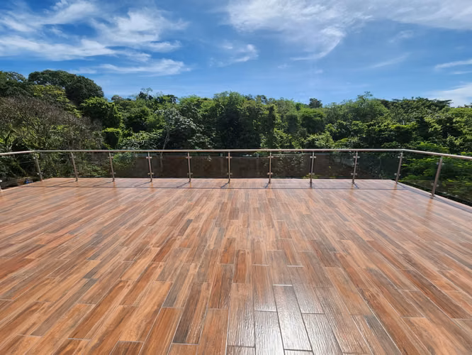 SE VENDE O SE ALQUILA CASA RESIDENCIAL LA MONTAÑA II, MODERNA - Imagen 14