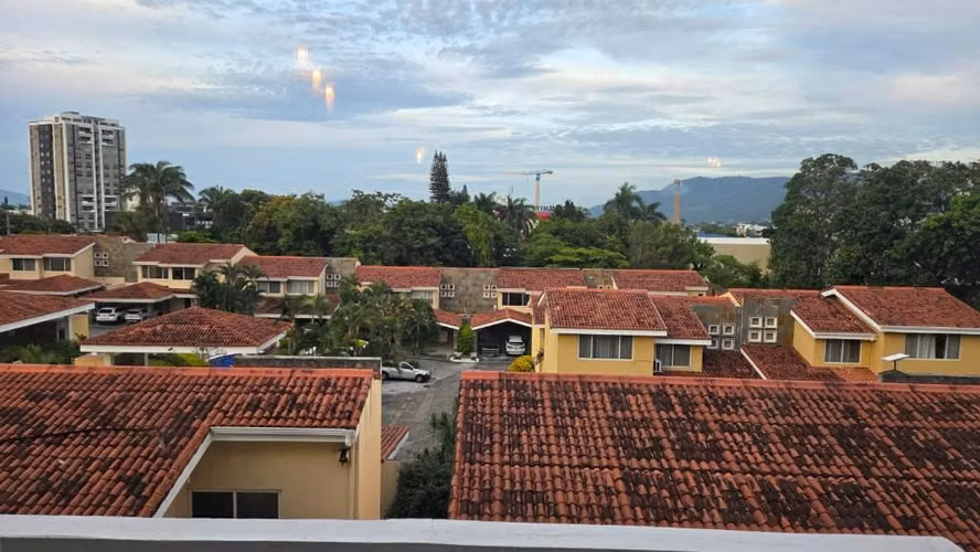 Apartamento amueblado en alquiler