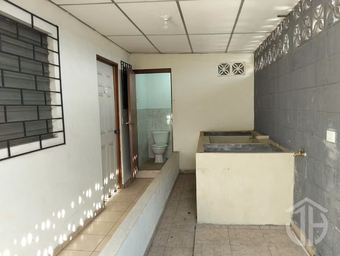 Casa en venta con 9 habitaciones - Imagen 4