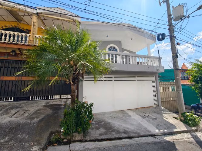 CASA EN ALQUILER CERCA DE EMBAJADA AMERICANA