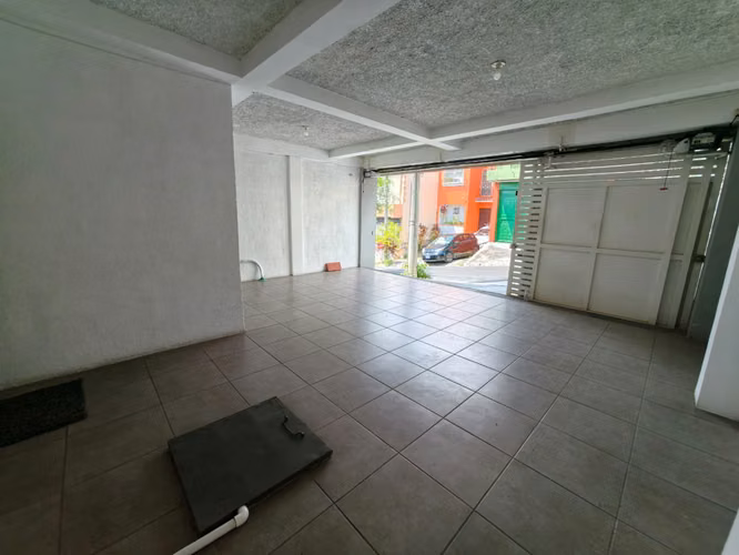 CASA EN ALQUILER CERCA DE EMBAJADA AMERICANA