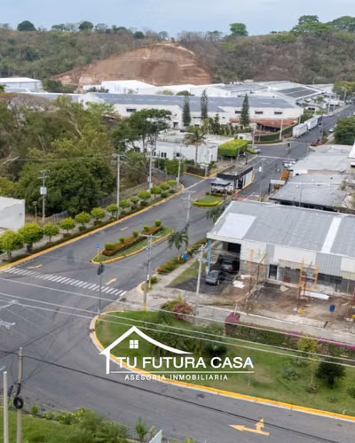 TERRENO EN VENTA EN ZONA INDUSTRIAL CARRETERA A COMALAPA 4650V2