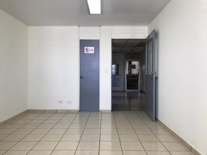 Colonia Medica!! alquiló amplio y bonito local para clínica u oficina, zona Starbucks y H. Ginecólogico