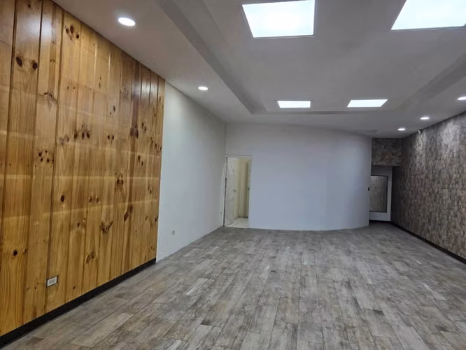 Local comercial remodelado  Ciudad Merliot | Tercer nivel