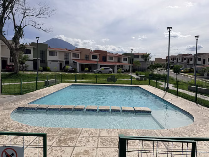 Linda casa amueblada!!