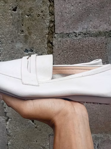 Zapatos Mocasines Blancos Talla 9 · Cómodos · Como nuevos · $10 · Entrega sin costo en todo San Salvador