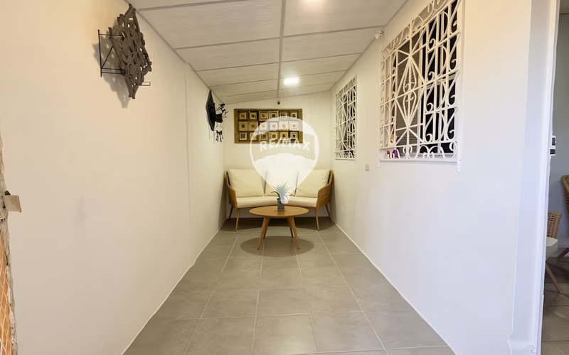Vta. | Casa | A puerta Cerrada | Altavista