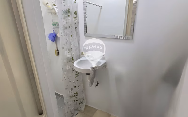 Vta. | Casa | A puerta Cerrada | Altavista