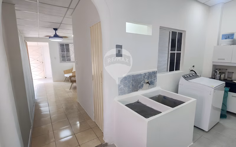 Vta. | Casa | A puerta Cerrada | Altavista