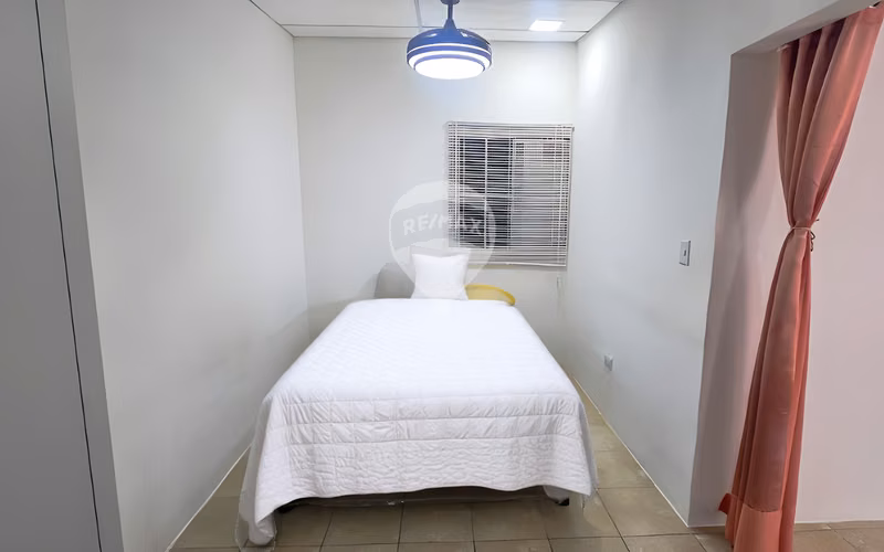 Vta. | Casa | A puerta Cerrada | Altavista