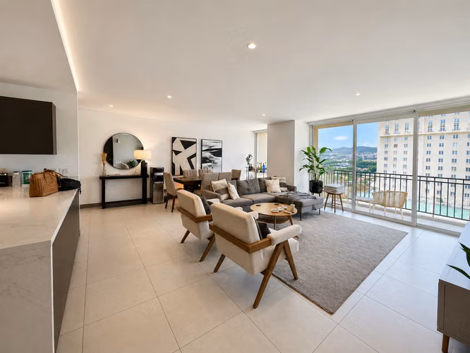 VENTA O ALQUILER APARTAMENTO DE 3 HABITACIONES CON TERRAZA TORRES DEL BOSQUE, SAN BENITO