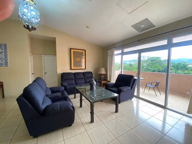 Apto Amueblado Amplio en Colonia San Benito | US$1,500