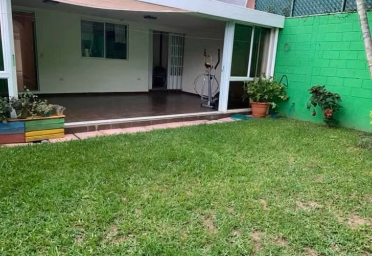 EN ALQUILER | Casa Moderna en Residencial Palo Alto, Zaragoza, La Libertad