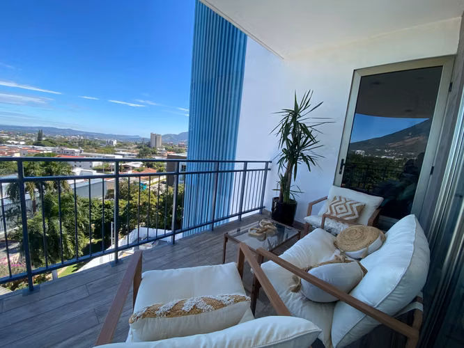 ALQUILER APARTAMENTO FULL AMUEBLADO CON VISTA PANORAMICA SOLE BLU, COLONIA SAN FRANCISCO