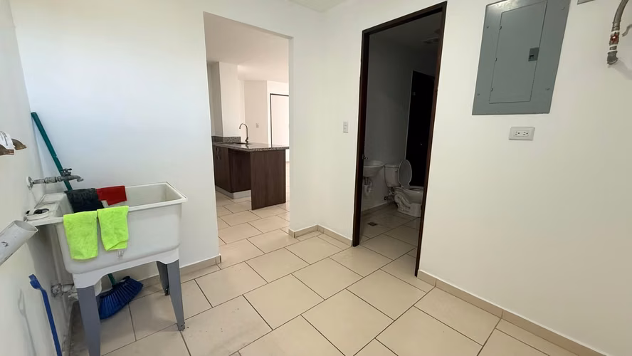 ALQUILER APARTAMENTO DE 3 HABITACIONES CON TERRAZA LIFE, COLONIA SAN FRANCISCO