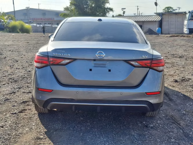 NISSAN SENTRA SV 2022