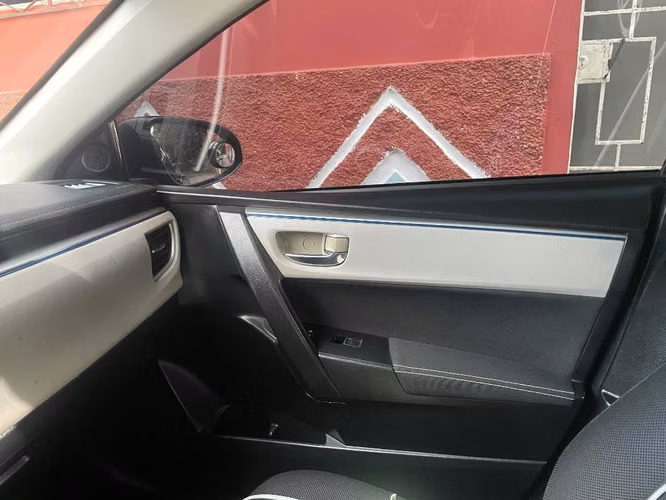 Corolla LE 2014
