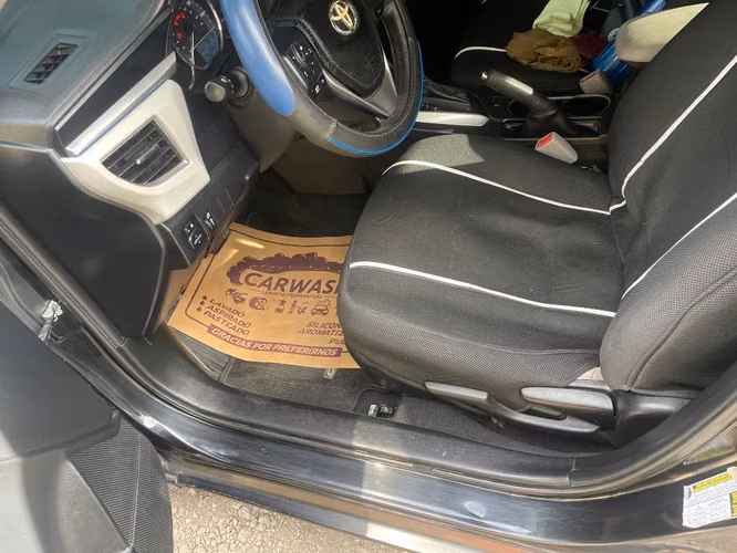 Corolla LE 2014