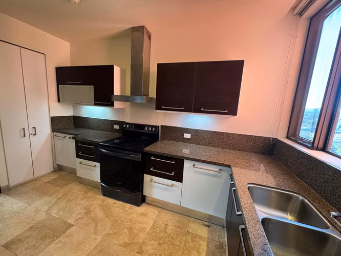 ALQUILER APARTAMENTO DE LUJO DE 3 HABITACIONES CON AMPLIA TERRAZA EL PEDREGAL, SAN BENITO