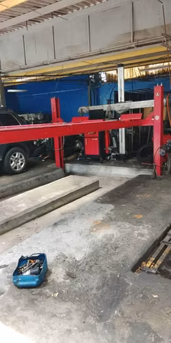 Alineadora 3D de 4 postes casi no usada