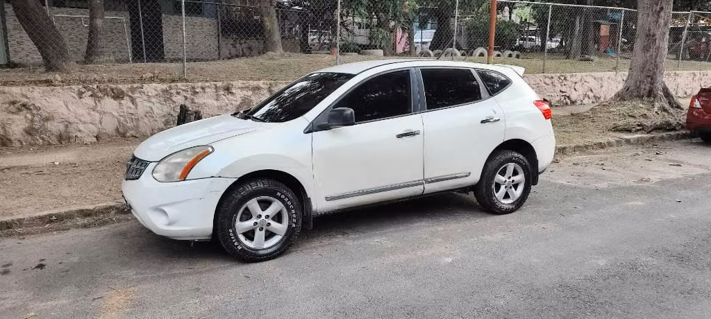 Nissan Rogue 2012