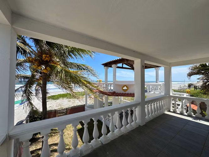  VENTA | RANCHO DE PLAYA FRENTE AL MAR  Costa del Sol