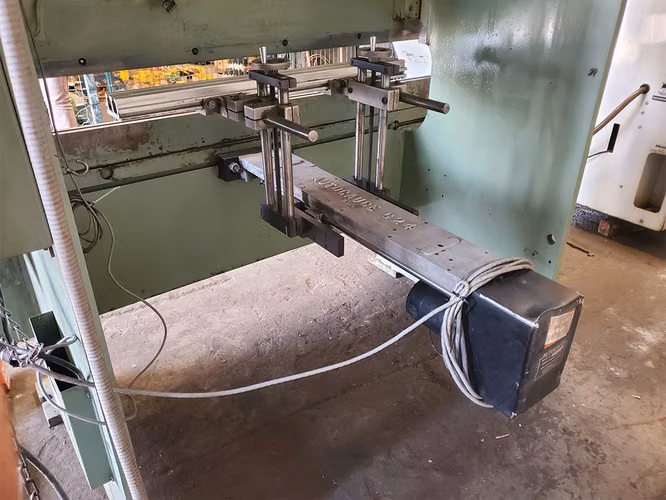 PRENSA DOBLADORA NIAGARA 6' x 55 TON