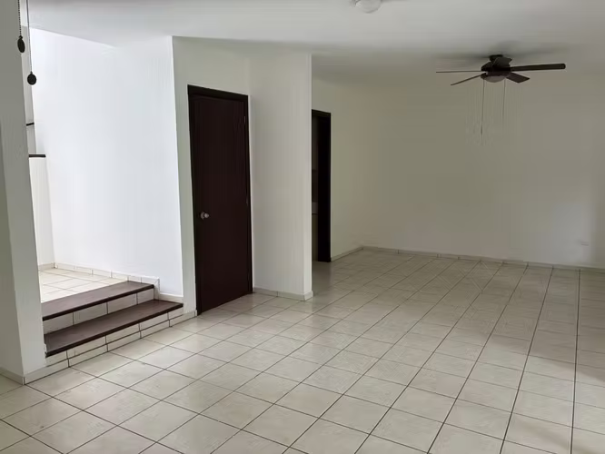 VENTA DE CASA EN RESiDENCIAL MIRAMAR,  San Jose Villanueva