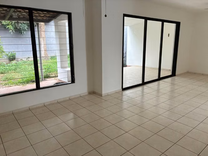 VENTA DE CASA EN RESiDENCIAL MIRAMAR,  San Jose Villanueva