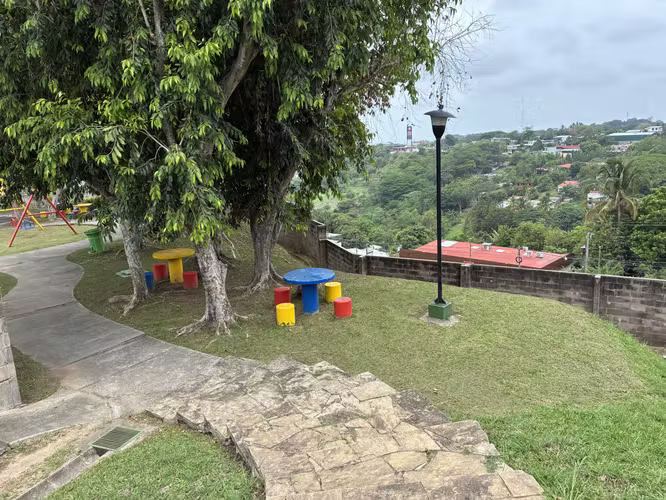 VENTA DE CASA EN RESiDENCIAL MIRAMAR,  San Jose Villanueva