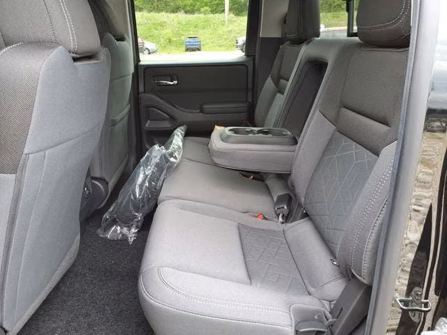 NISSAN FRONTIER LINEA NUEVA 2025