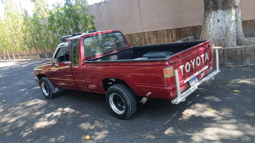 Toyota Hilux diesel 1985 extra