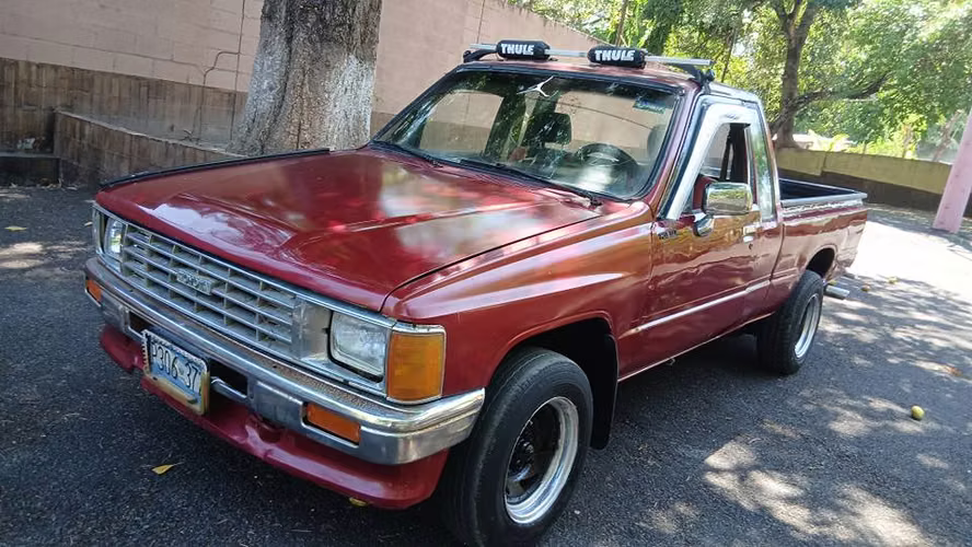 Toyota Hilux diesel 1985 extra