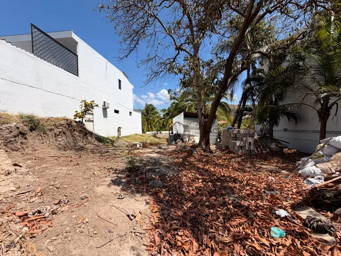 ¡Oportunidad Única: Terreno en Lomas de San Blas! | $235,000