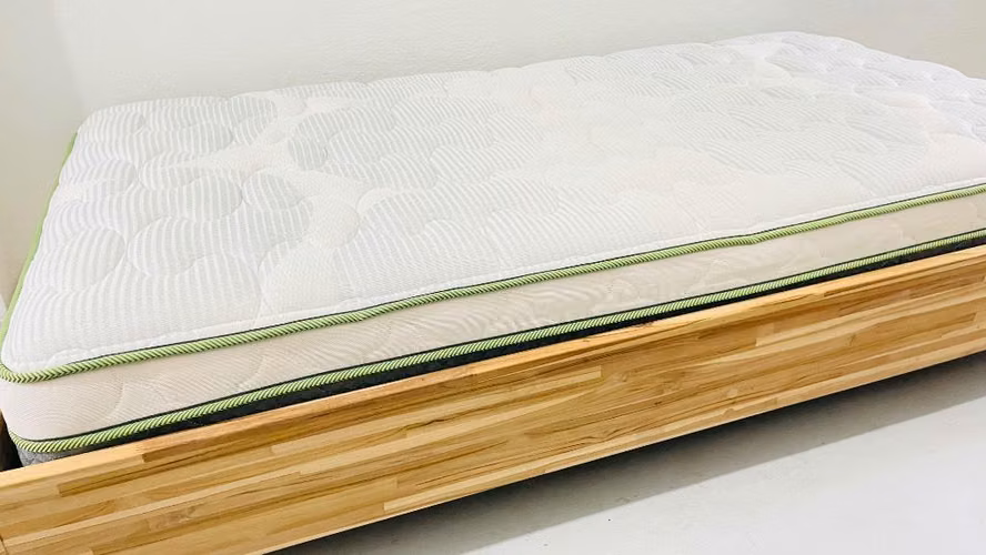 Se vende cama y colchón - Imagen 3