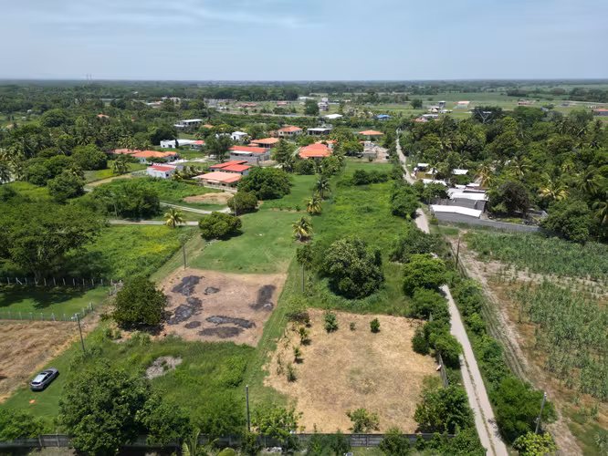 ¡Terrenos en Venta en Complejo Privado / Camino a Costa del Sol!