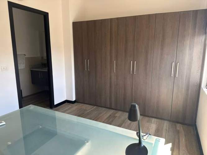 PENTHOUSE en TORRE PREMIER (Col. San Benito)