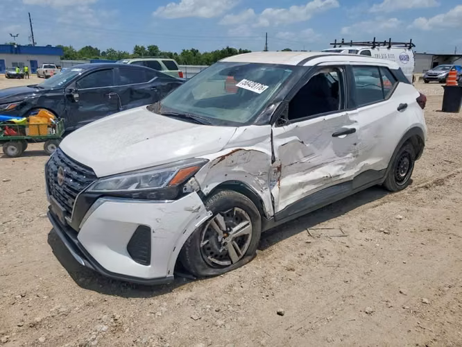 NISSAN KICKS S 2022