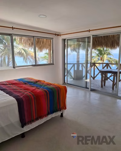 VENTA $1, CASA DE  PLAYA EL PALMARCITO  EL PARAISO EN El SALVADOR